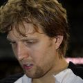 Dirk Nowitzki beim Autogramm schreiben