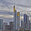 Mainufer sicht auf die Skyline